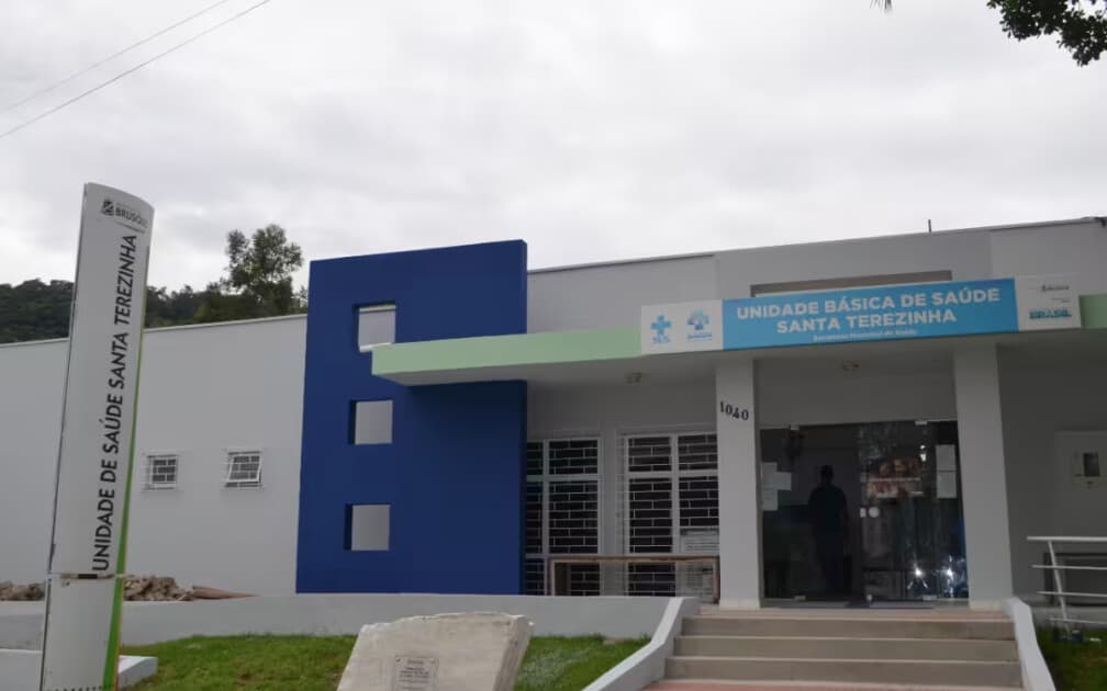 Homem em surto agride funcionária da UBS Santa Terezinha, em Brusque - O Município