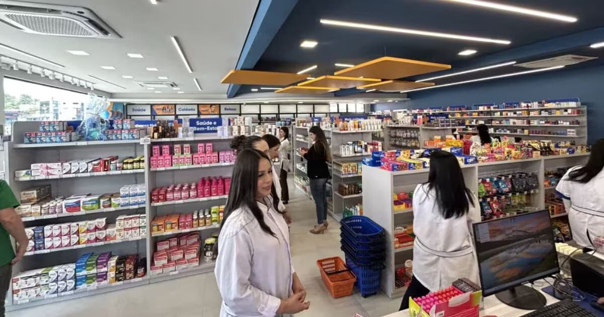 Azambuja Mais Expande Presença com Nova Farmácia Inaugurada no Centro de Brusque