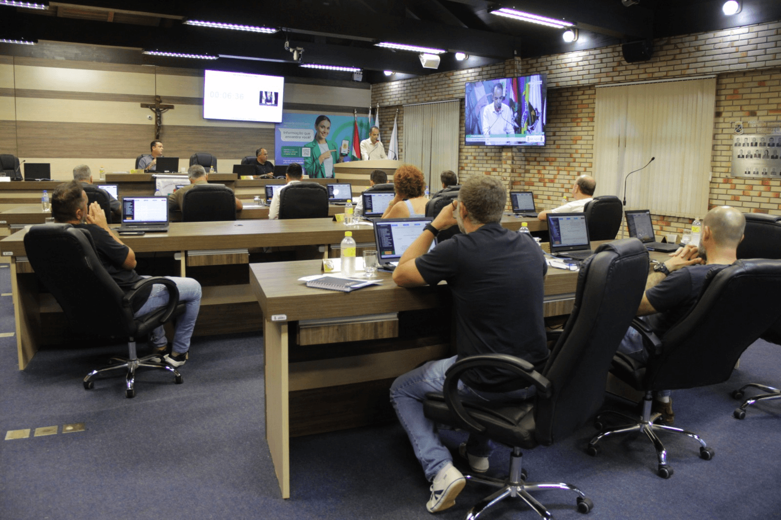 Destaques da Câmara de Vereadores de Brusque nesta terça-feira, 24 - Rádio Diplomata FM