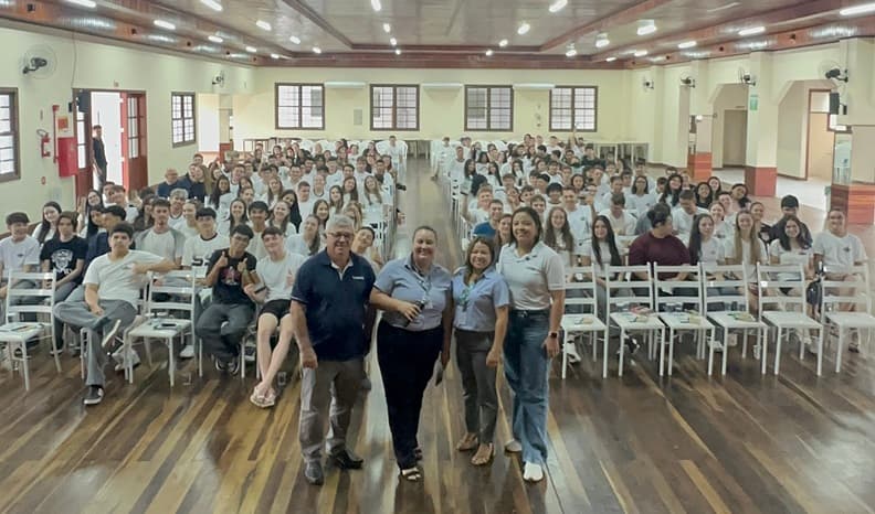 Sicoob Trentocredi realiza palestras de Educação Financeira em Dom Joaquim, Brusque.