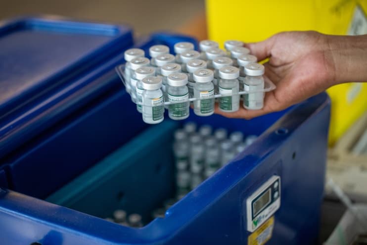 Brusque aplica 360 doses de vacina da dengue sob monitoramento e suspende novas aplicações