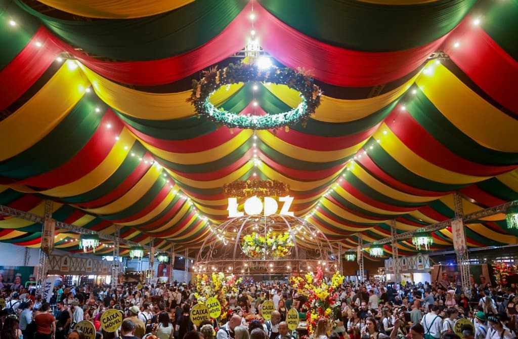 Homem é detido por injúria racial em festa tradicional de Brusque
