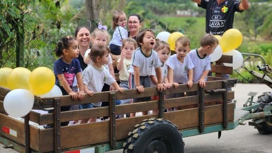 Comunidade comemora os 94 anos da Escola Edith Krieger Zabel - Portal da Cidade - Brusque / SC