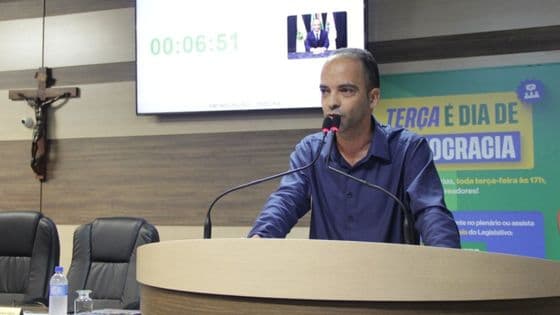 Vereador defende ampliação das atividades em contraturno escolar e anuncia verba - Portal da Cidade - Brusque / SC