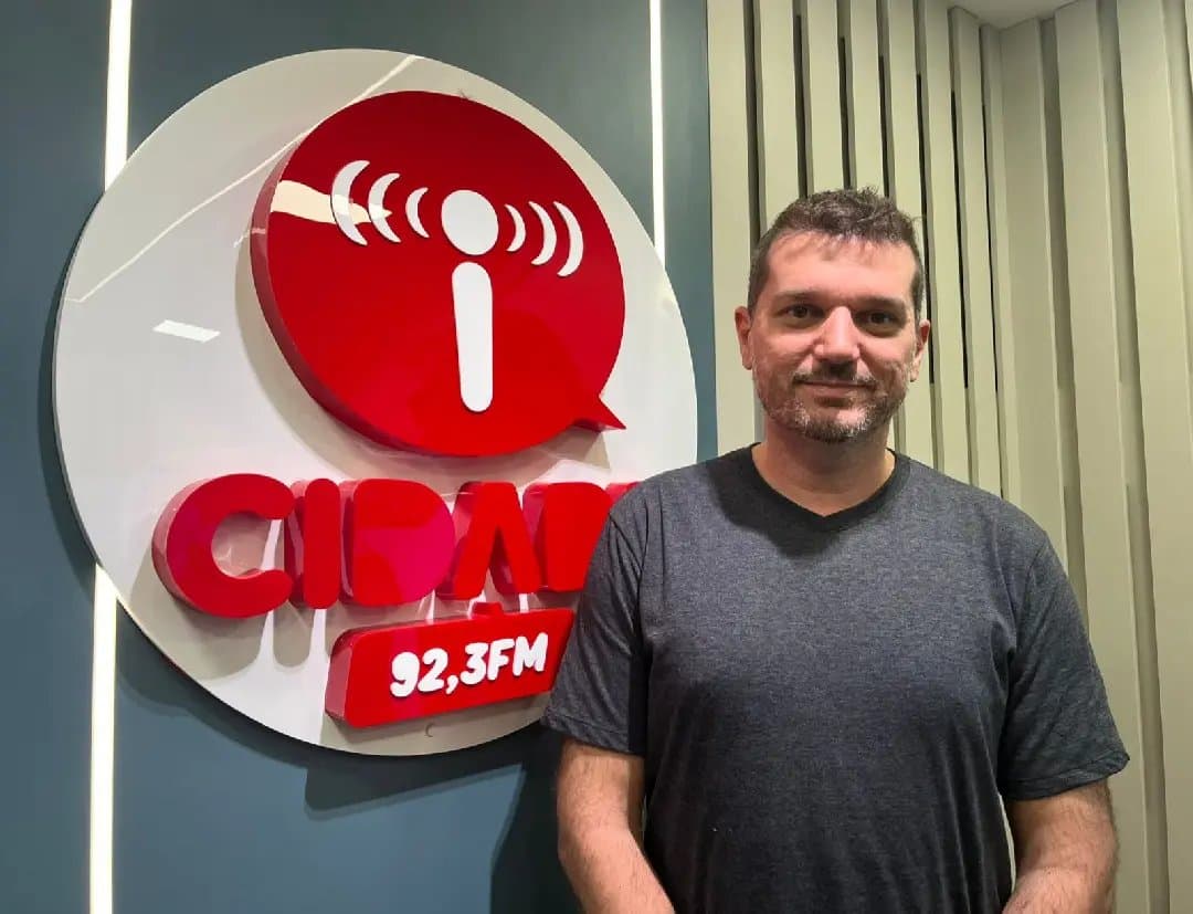 (VÍDEO) Presidente do Sindilojas alerta para impactos do fim da escala 6x1 no comércio - Rádio Cidade