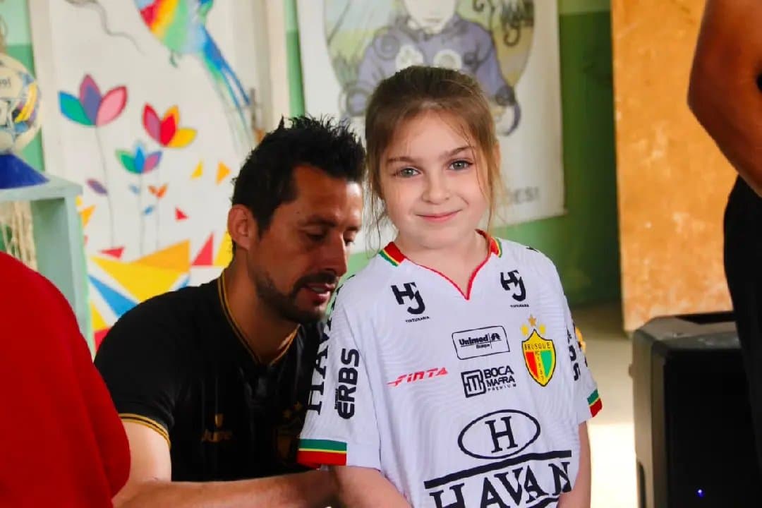Atletas do Brusque FC Inspiram Alunos em Visita Escolar Inovadora