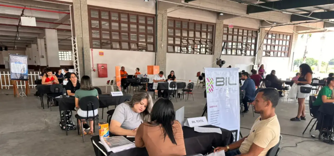 Feirão de Empregos em Brusque reúne centenas de candidatos - Visor Notícias