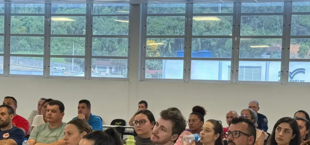 Profissionais treinam para emergências pediátricas em Brusque - Visor Notícias